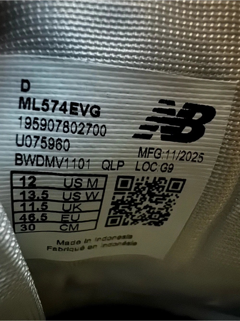 New Balance Men's Sneakers in Grey and White-New no box